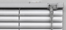aluminium venetian blinds with ultra wand