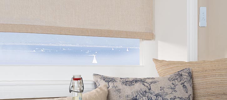 One touch electric roller blinds