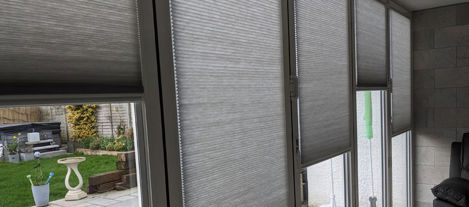 vs2 slide comfort blinds on bifold doors